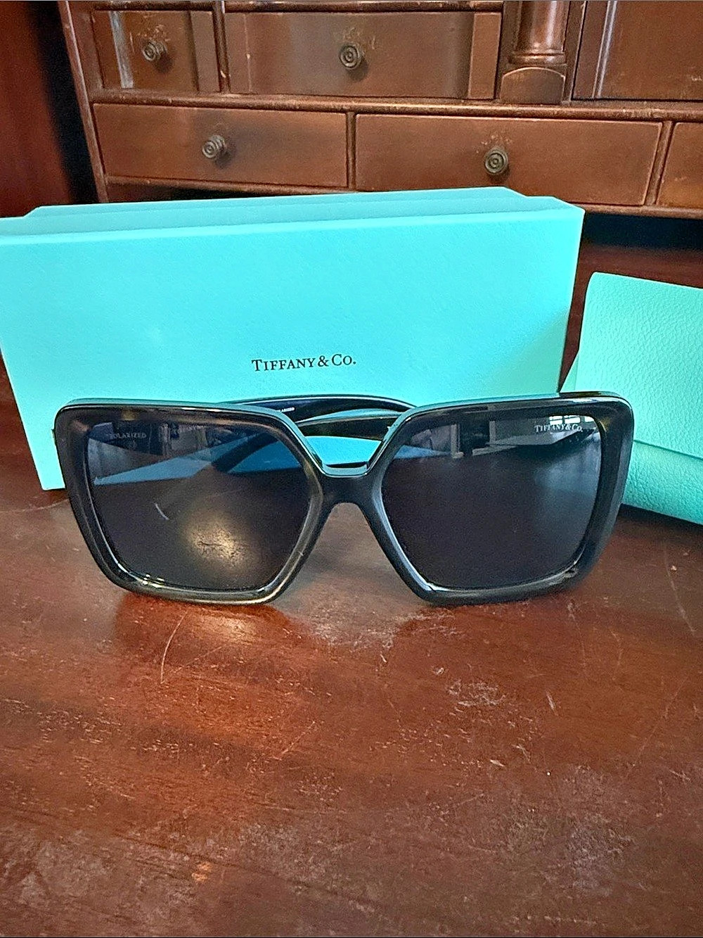 Tiffany & Co. TF4206U. Black & Blue Square Sunglasses